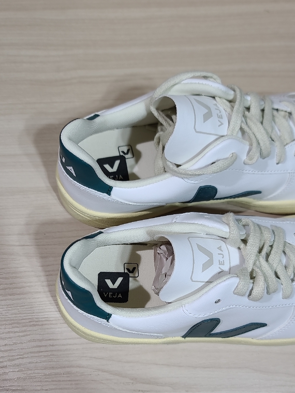 Veja V-10 CWL Sneakers White/Brittany - US Women's 9 New - Picture 9 of 9